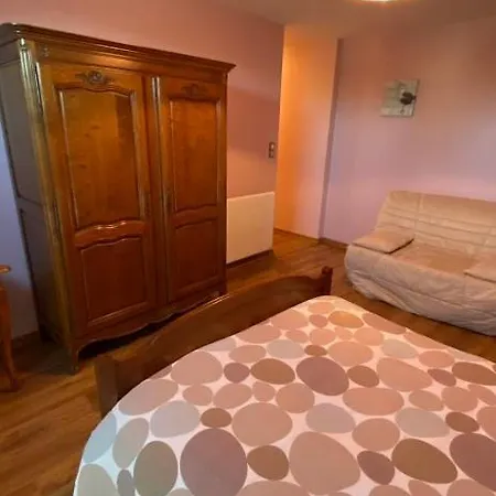 De La Vallee De La Vire Pour 6 A 8 Personnes Proche L'a84 Holiday home Sainte-Marie-Outre-l'Eau