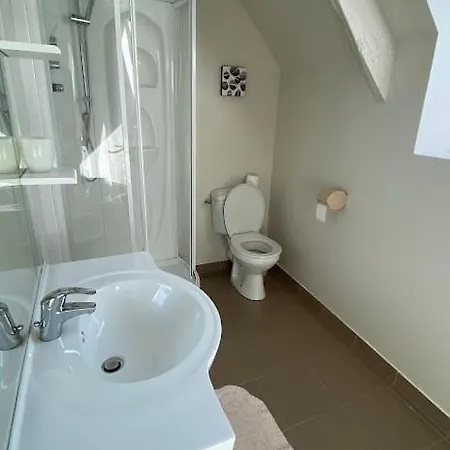 De La Vallee De La Vire Pour 6 A 8 Personnes Proche L'a84 Holiday home *