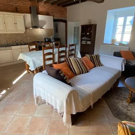 Holiday home De La Vallee De La Vire Pour 6 A 8 Personnes Proche L'a84 *