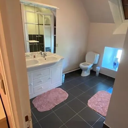 De La Vallee De La Vire Pour 6 A 8 Personnes Proche L'a84 Holiday home *