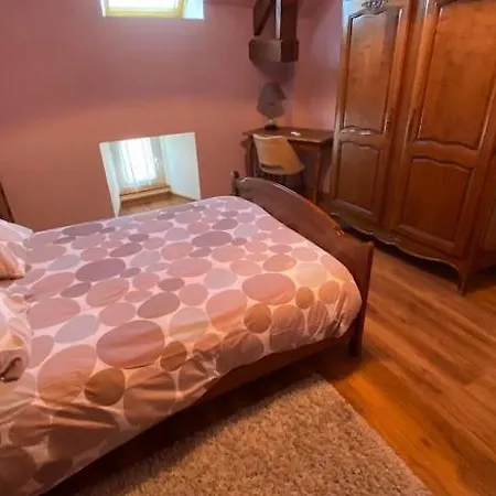 De La Vallee De La Vire Pour 6 A 8 Personnes Proche L'a84 Holiday home